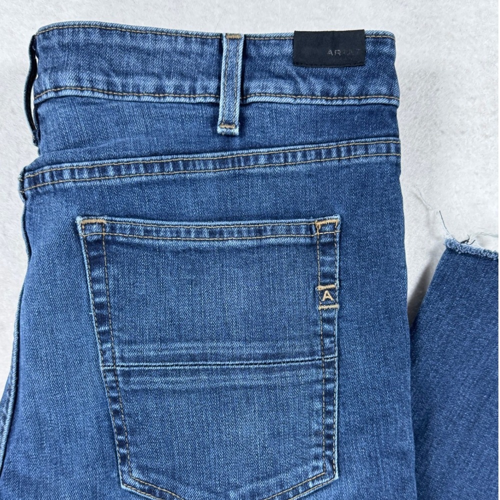 Ariat High Rise Flare Jeans‎ Premium Italian Denim Medium Wash Raw Hem 33L